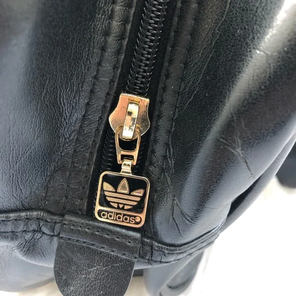 *sold* Vintage Adidas bag - Picture 3 of 9